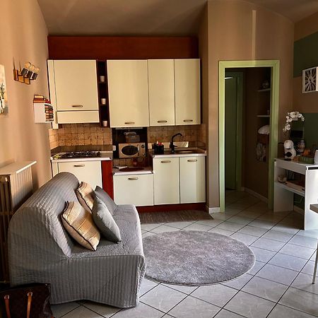 Ferienwohnung Bon Bon Del Corso Con Terrazzo E Aria Condizionata Asti Exterior foto