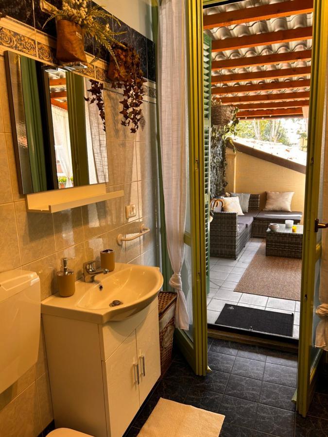 Ferienwohnung Bon Bon Del Corso Con Terrazzo E Aria Condizionata Asti Exterior foto